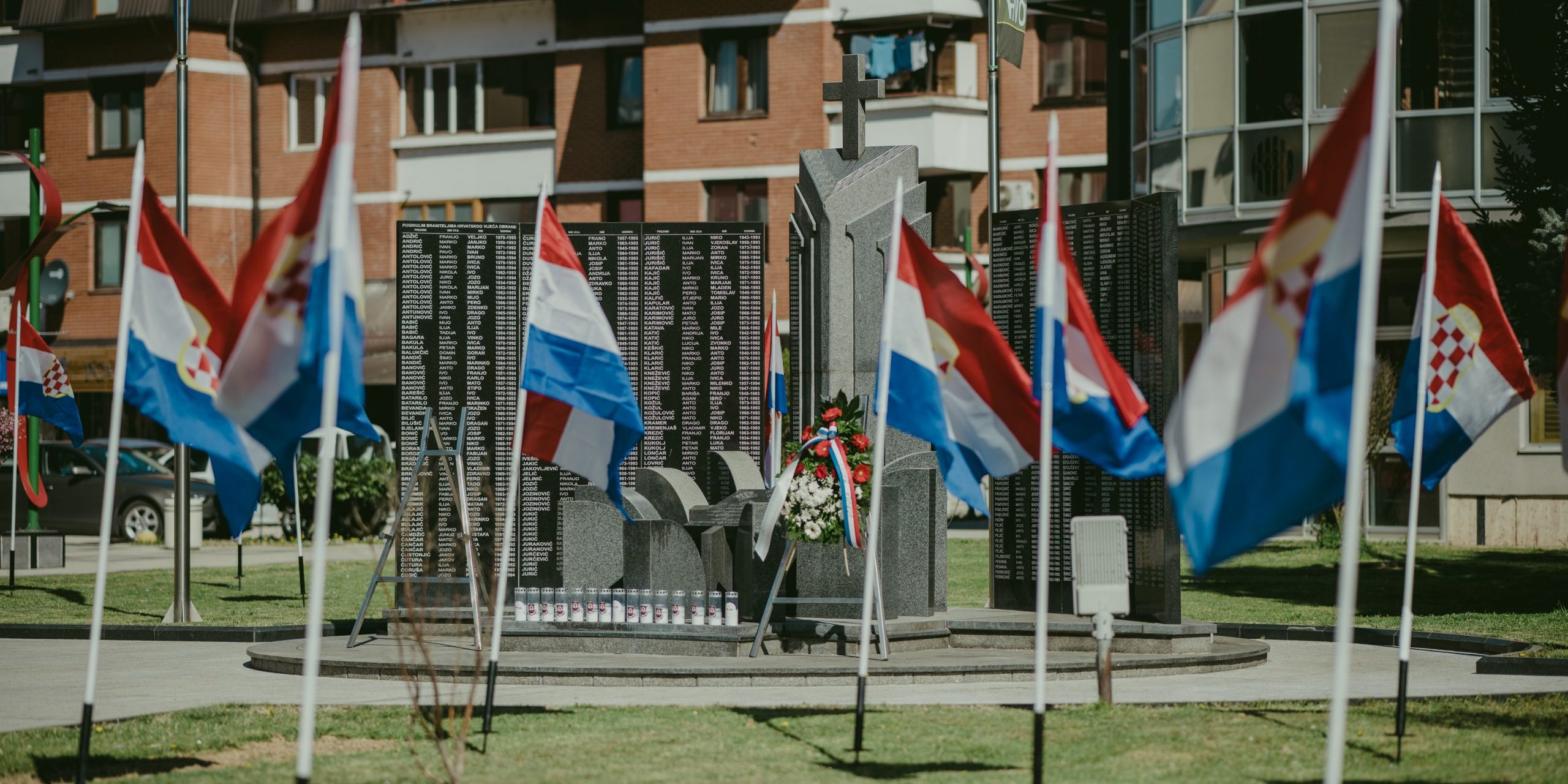 200
