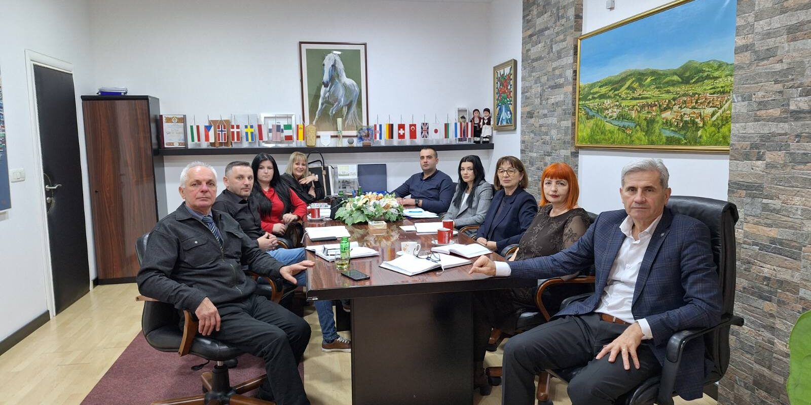 IMG-d30e469273cd4daf5651d4e76091a3df-V